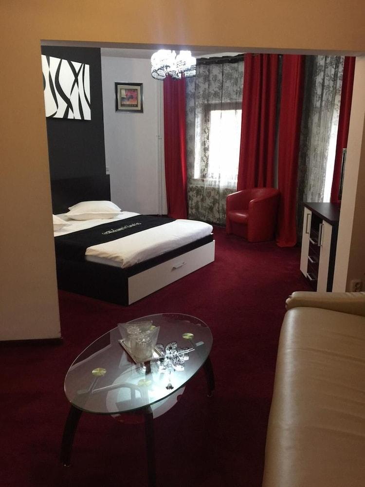 Hotel Papu Bükreş Dış mekan fotoğraf