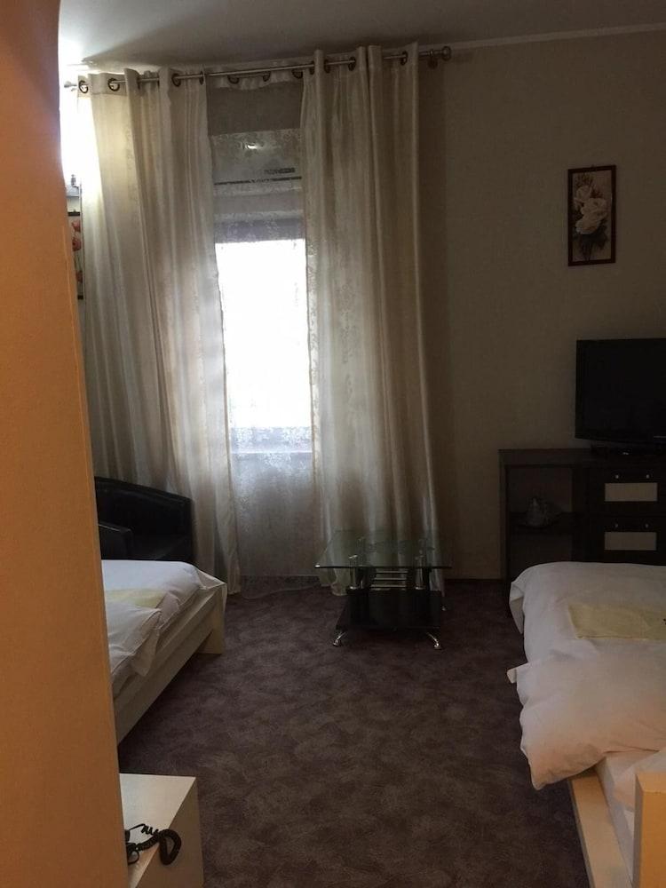 Hotel Papu Bükreş Dış mekan fotoğraf