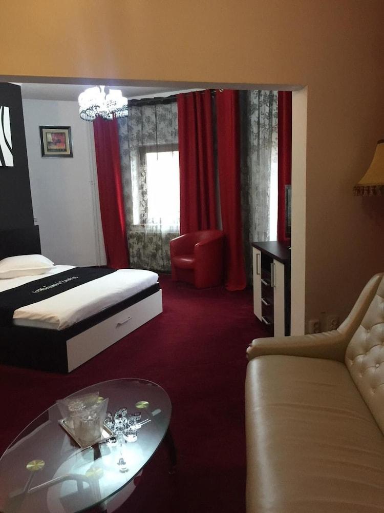Hotel Papu Bükreş Dış mekan fotoğraf
