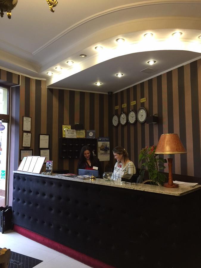 Hotel Papu Bükreş Dış mekan fotoğraf